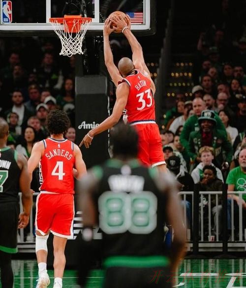 开云体育APP：哈登空砍37+7+8 普理查德8记三分 绿军险胜快船